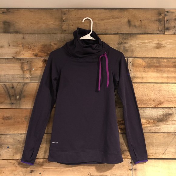 Nike Tops - Nike Pro pullover